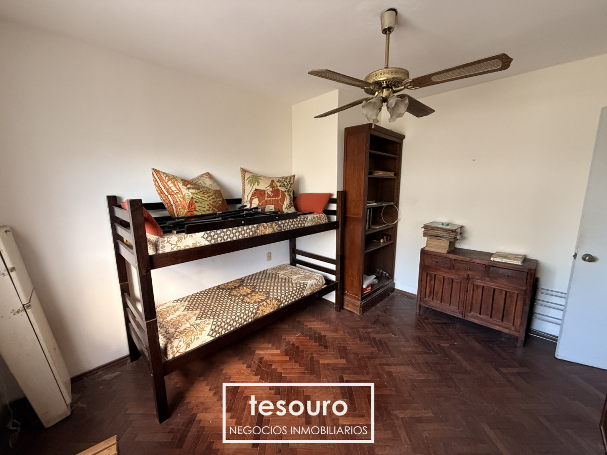 Apartamento ID.5449 - Venta de apartamento de 2 dormitorios en Palermo.