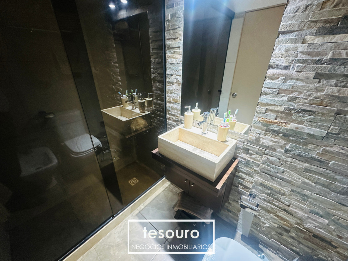 Apartamento ID.5440 - VENTA APARTAMENTO DE 3 DORMITORIOS EN POCITOS PRÓXIMO A LA RAMBLA