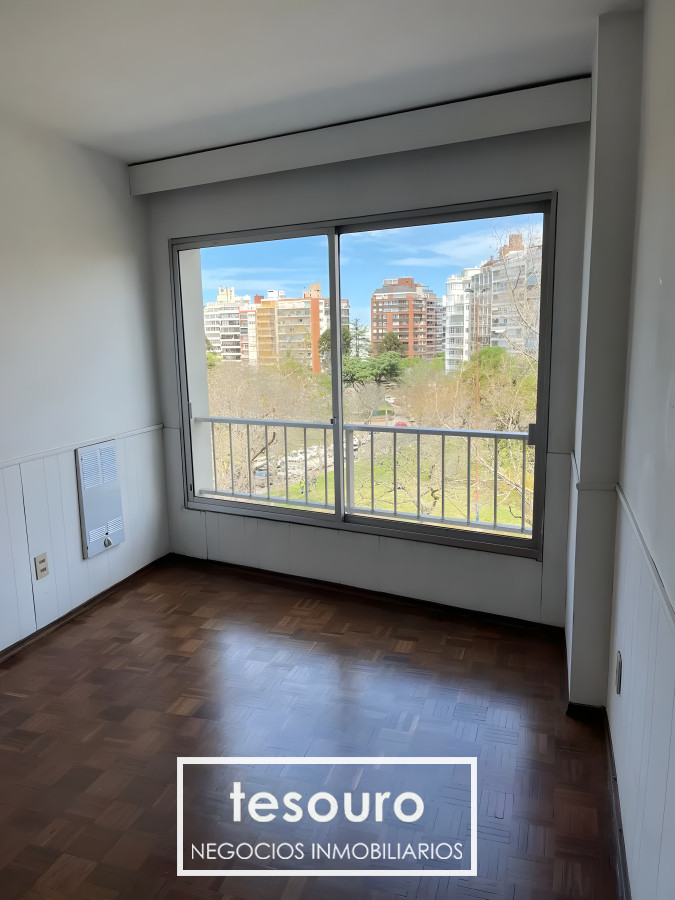 Apartamento ID.4864 - VENTA APARTAMENTO DE 1 DORMITORIO CON RENTA EN  PUNTA CARRETAS