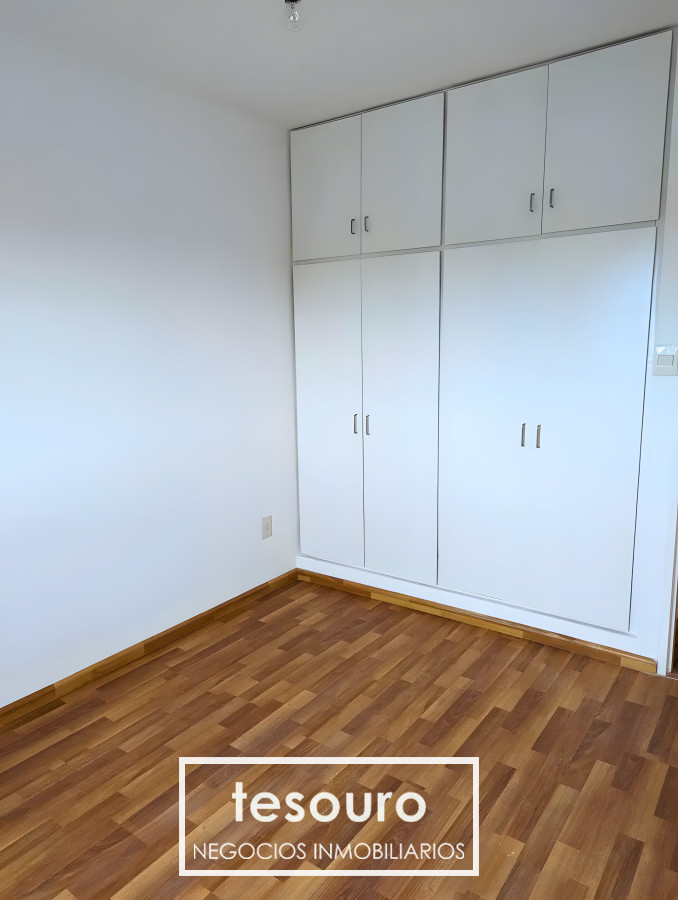 Apartamento ID.4891 - VENTA APARTAMENTO DE 2 DORMITORIOS CON COCHERA EN MALVÍN