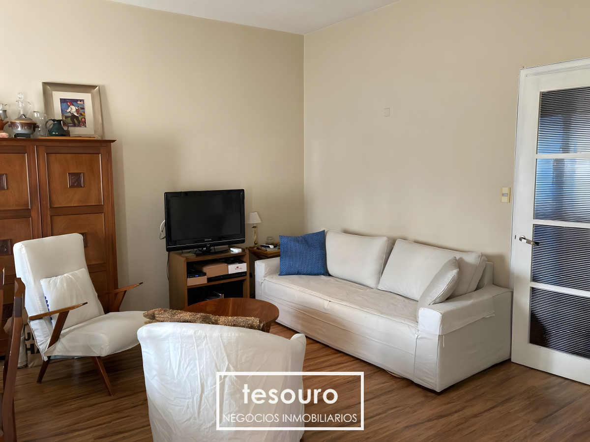 Apartamento ID.4845 - VENTA APARTAMENTO DE 2 DORMITORIOS CON AZOTEA DE USO EXCLUSIVO EN POCITOS