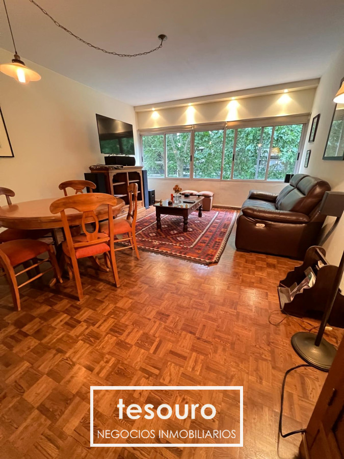 Apartamento ID.4250 - Alquiler Apartamento de 2 dormitorios y garaje en Pocitos