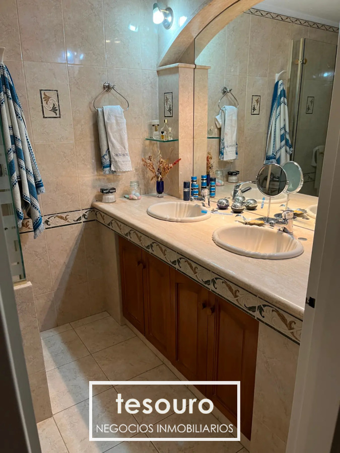Apartamento ID.4653 - VENTA APARTAMENTO DE 3 DORMITORIOS EN POCITOS PRÓXIMO A LA RAMBLA