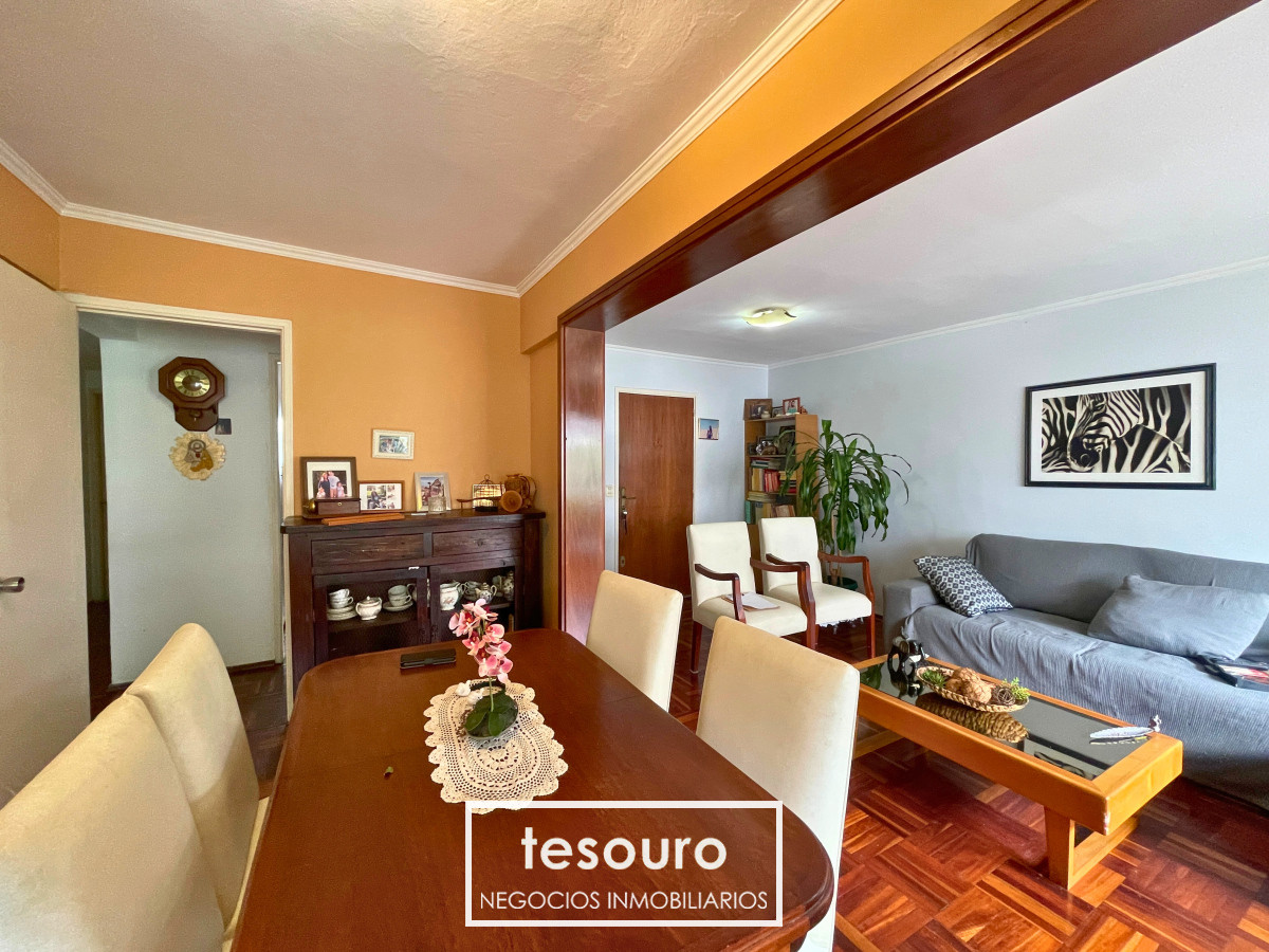 Apartamento ID.4654 - VENTA APARTAMENTO DE 3 DORMITORIOS EN POCITOS PRÓXIMO A LA RAMBLA