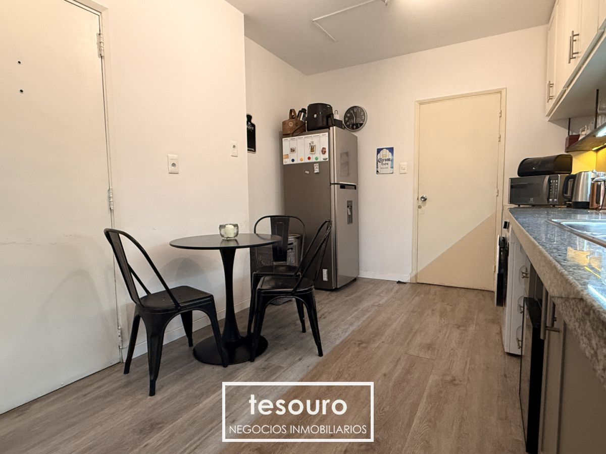 Apartamento ID.5447 - Venta de apartamento de 3 dormitorios y servicio en pocitos