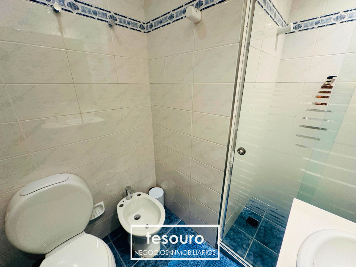 Apartamento ID.5681 - ALQUILER APARTAMENTO DE 3 DORMITORIOS Y SERVICIO EN POCITOS