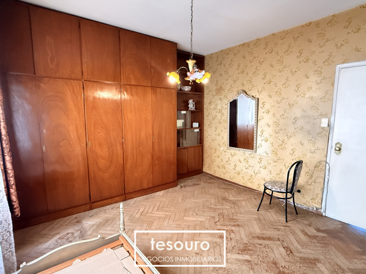 Apartamento ID.5450 - Venta de apartamento 2 dormitorios y servicio en Pocitos