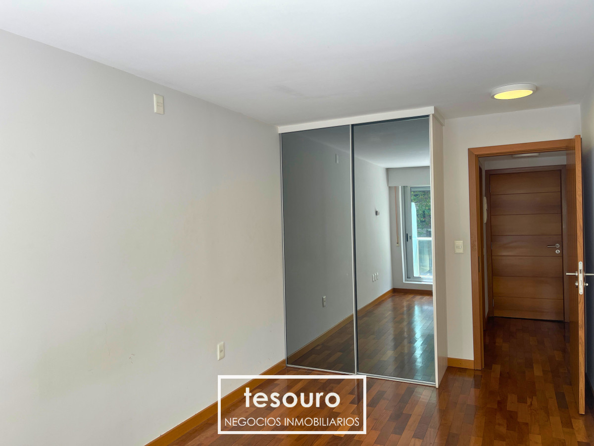 Apartamento ID.4612 - VENTA APARTAMENTO DE 1 DORMITORIO EN POCITOS PRÓXIMO A LA FACULTAD DE ARQUITECTURA 