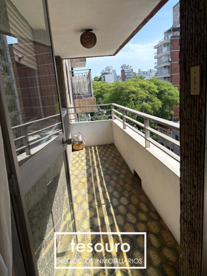 Apartamento ID.5415 - ALQUILER APARTAMENTO DE 2 DORMITORIOS AMOBLADO EN POCITOS 