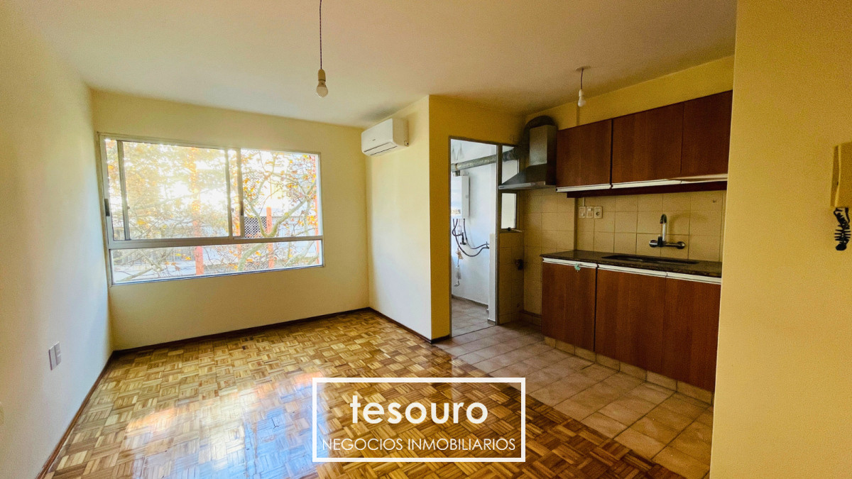 Apartamento ID.4858 - VENTA APARTAMENTO DE 1 DORMITORIO CON GARAGE EN POCITOS 