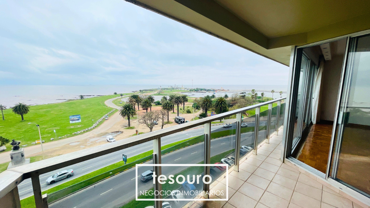 Apartamento ID.4951 - VENTA APARTAMENTO DE 4 DORMITORIOS EN RAMBLA PUNTA CARRETAS