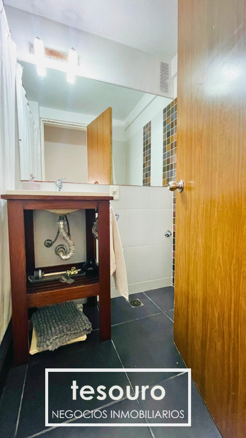 Apartamento ID.4833 - VENTA APARTAMENTO DE 3 DORMITORIOS EN PALERMO A PASOS DE LA RAMBLA