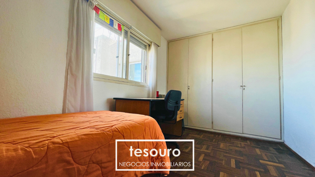 Apartamento ID.4824 - ALQUILER PENTHOUSE DUPLEX DE 3 DORMITORIOS EN POCITOS CON GRAN TERRAZA Y VISTA A LA CIUDAD
