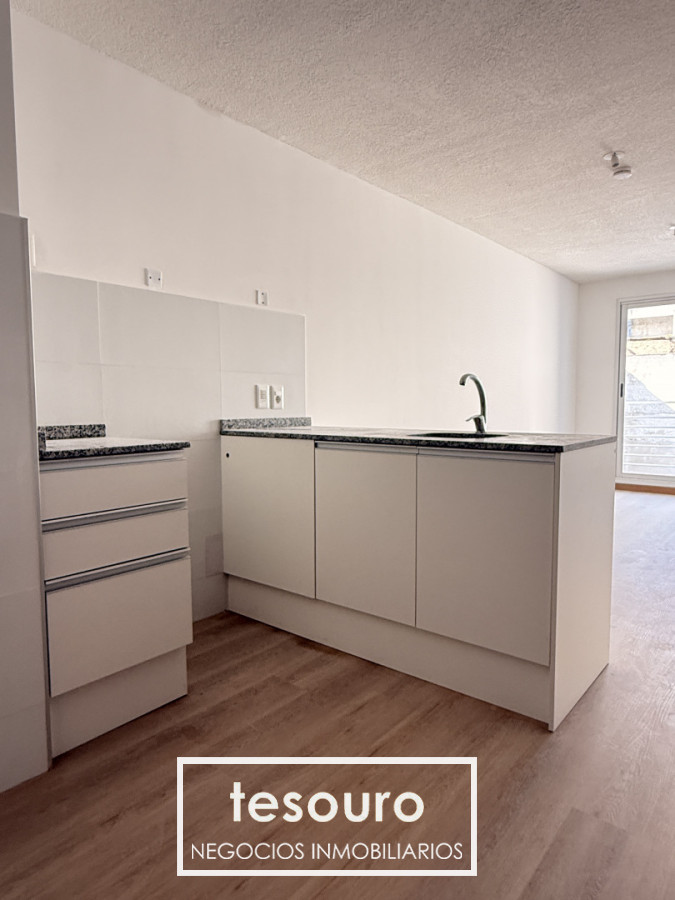 Apartamento ID.5479 - Alquiler Apartamento 1 Dormitorio en Tres Cruces