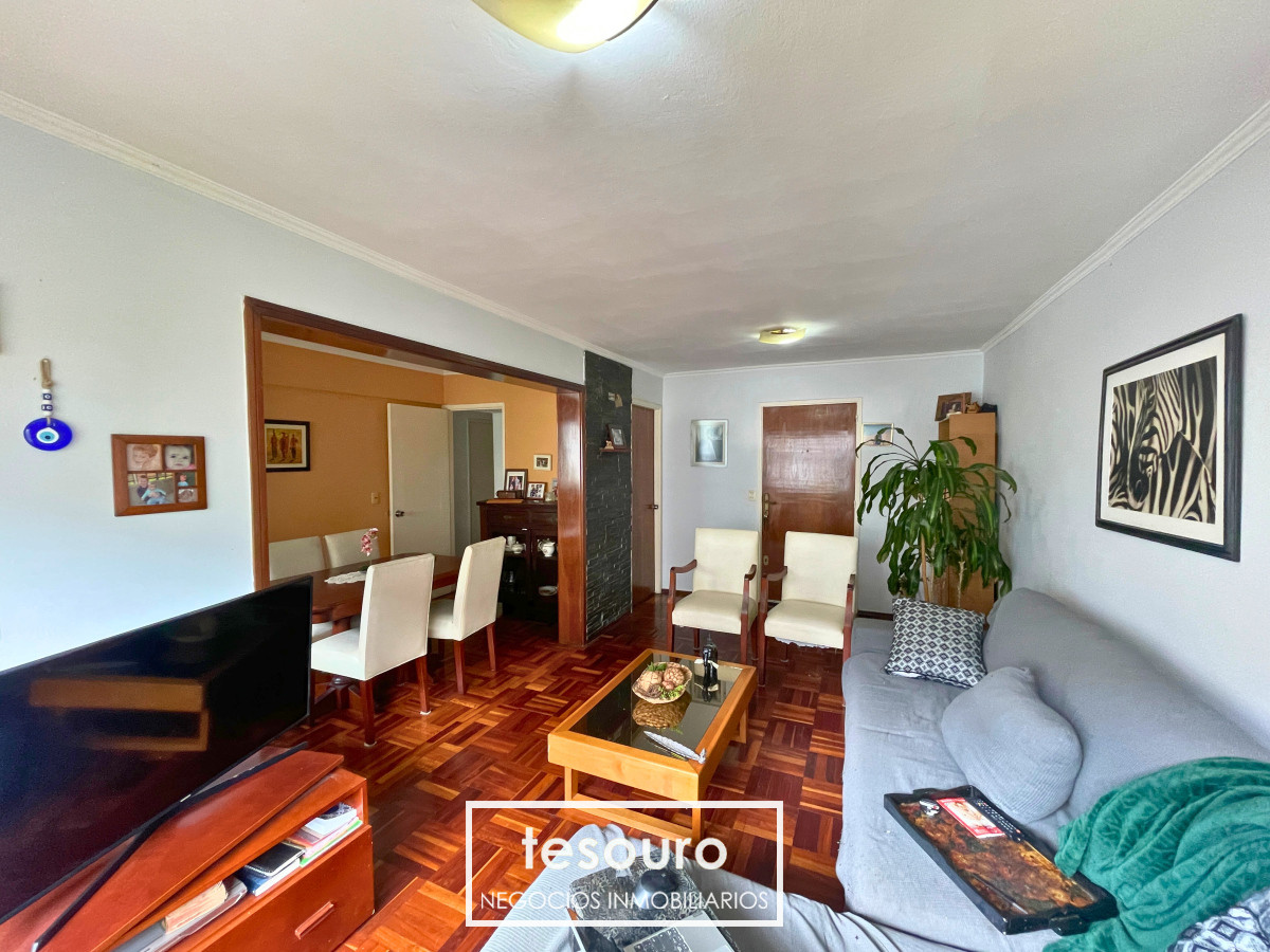 Apartamento ID.4654 - VENTA APARTAMENTO DE 3 DORMITORIOS EN POCITOS PRÓXIMO A LA RAMBLA