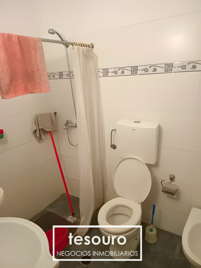 Apartamento ID.4986 - VENTA APARTAMENTO DE 2 DORMITORIOS EN CORDON SOBRE 18 DE JULIO