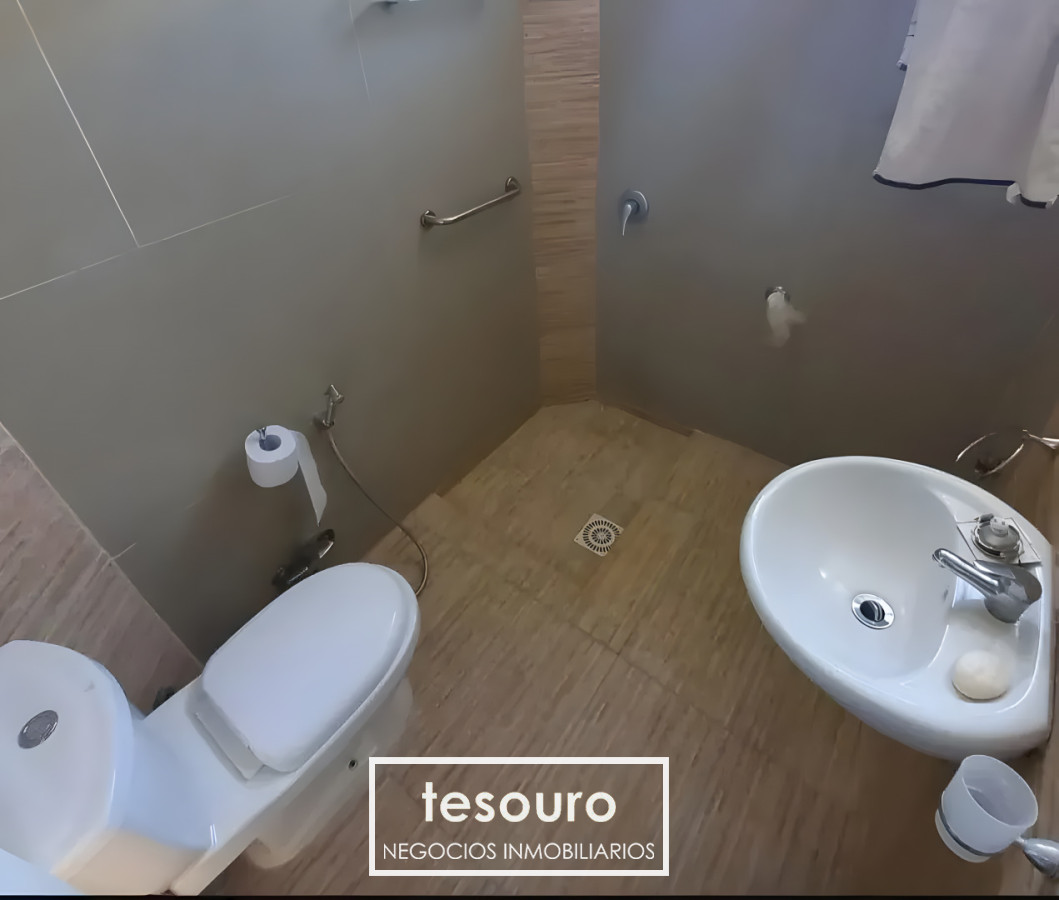 Apartamento ID.5402 - VENTA APARTAMENTO DE 1 DORMITORIO CON RENTA EN POCITOS
