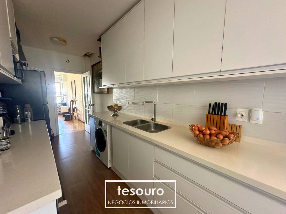 Apartamento ID.5442 - VENTA APARTAMENTO DE 3 DORMITORIOS EN POCITOS A METROS DE LA RAMBLA