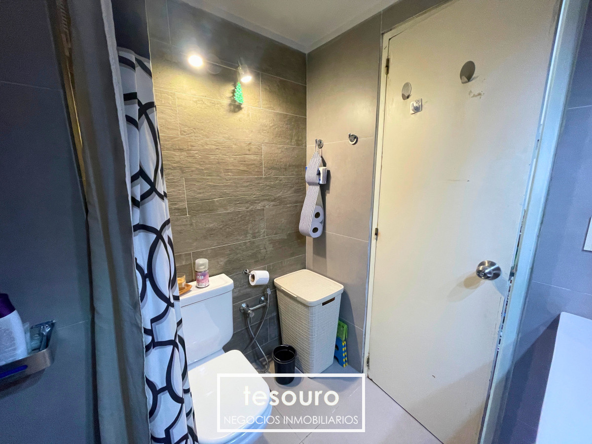 Apartamento ID.4666 - VENTA APARTAMENTO DE 2 DORMITORIOS EN CENTRO CON VISTA AL MAR