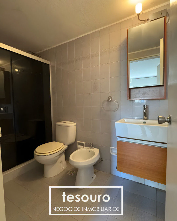 Apartamento ID.5350 - VENTA APARTAMENTO DE 2 DORMITORIOS EN PUNTA CARRETAS