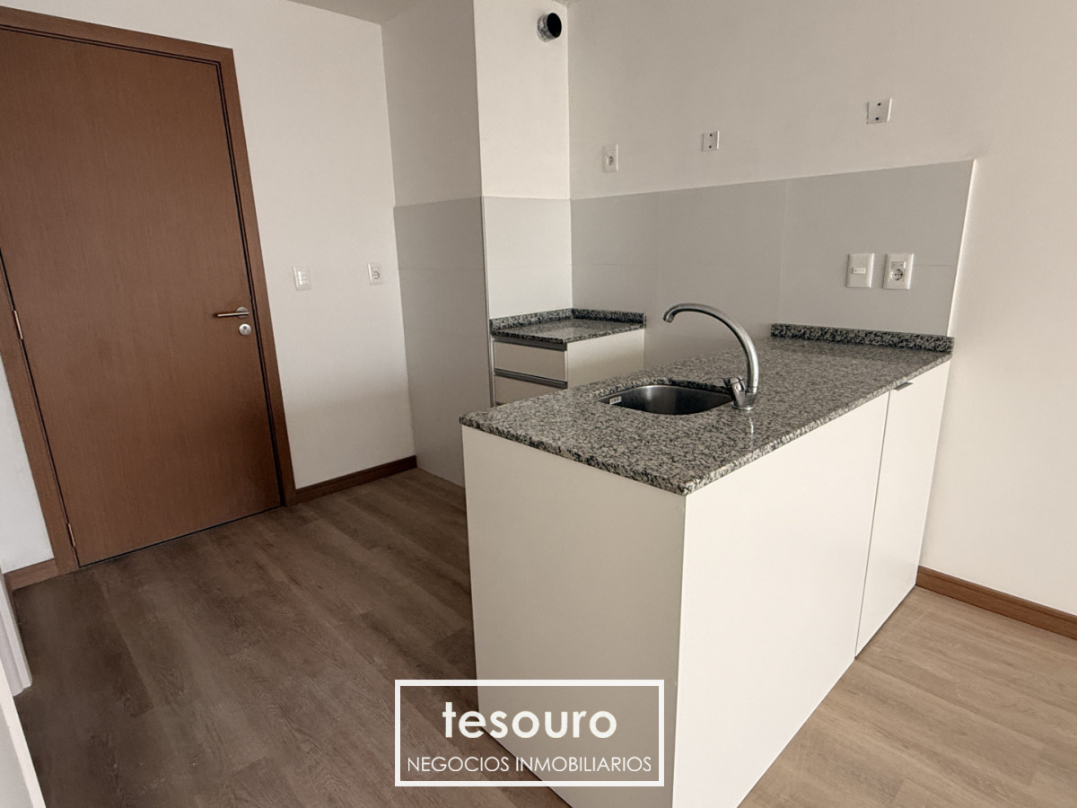 Apartamento ID.5496 - Alquiler de apartamento 1 dormitorio en Tres Cruces