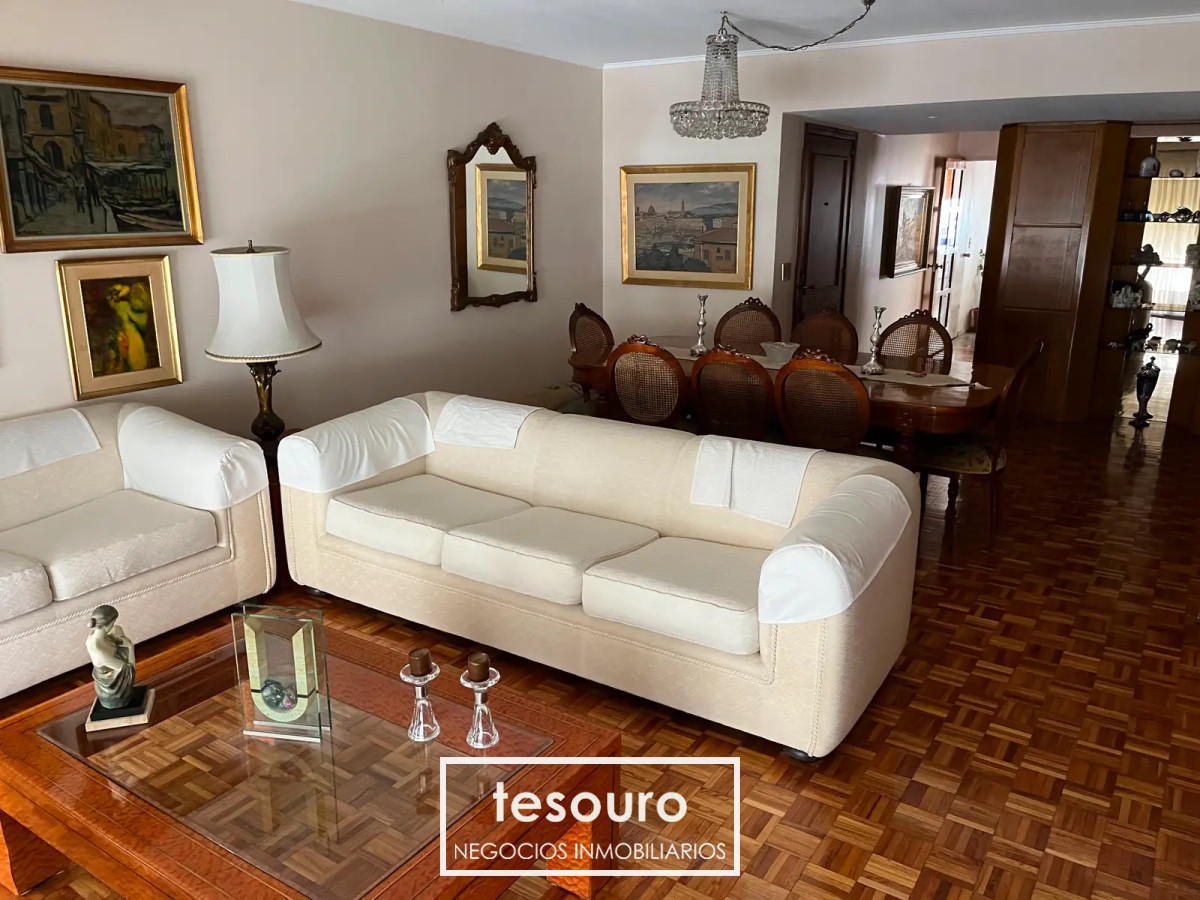 Apartamento ID.4653 - VENTA APARTAMENTO DE 3 DORMITORIOS EN POCITOS PRÓXIMO A LA RAMBLA