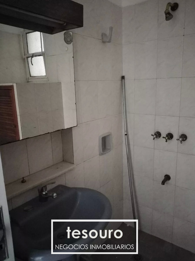 Apartamento ID.4196 - Venta Apartamento de 2 Dormitorios Con renta en Buceo