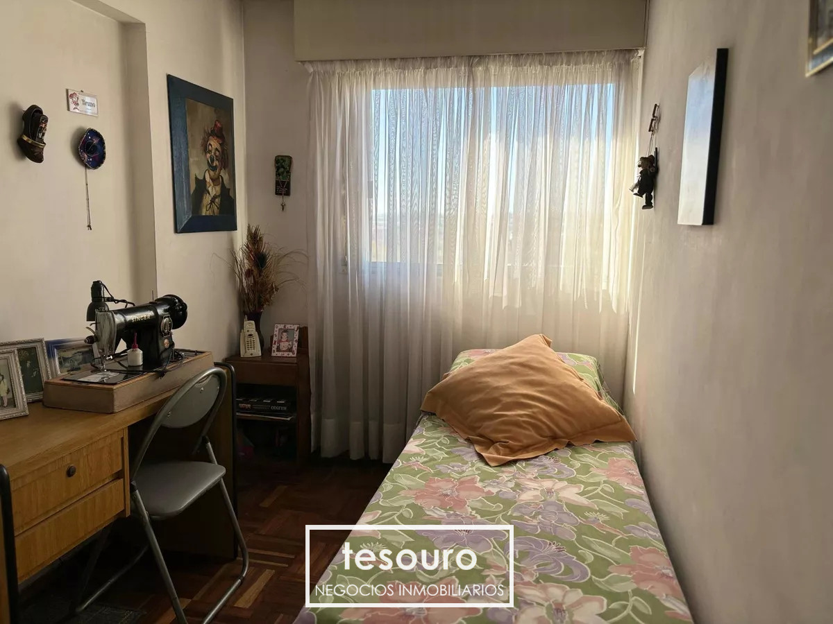 Apartamento ID.4204 - Venta Apartamento de 2 dormitorios en Centro