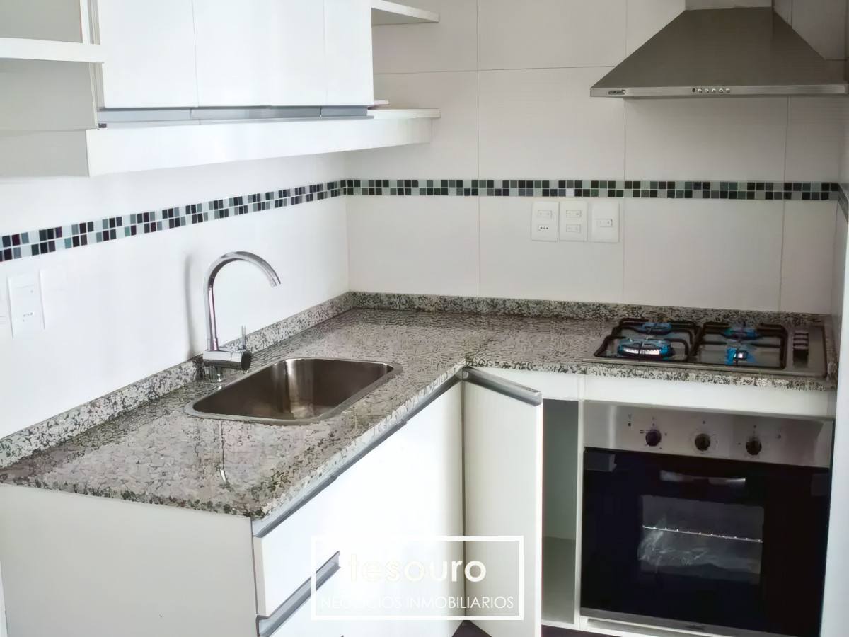 Apartamento ID.4609 - ALQUILER APARTAMENTO DE 1 DORMITORIO EN POCITOS CON GRAN PATIO