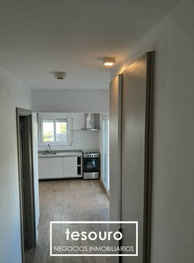 Apartamento ID.5487 - ALQUILER MONOAMBIENTE CON GRAN TERRAZA EN PUNTA CARRETAS