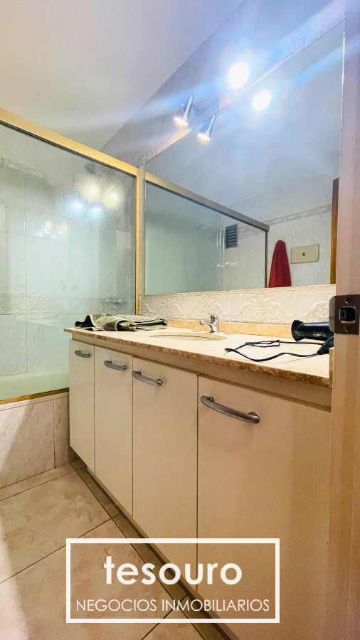 Apartamento ID.4886 - VENTA APARTAMENTO DE 3 DORMITORIOS EN POCITOS