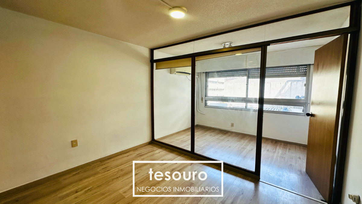 Apartamento ID.4985 - VENTA MONOAMBIENTE CON GARAGE EN CORDÓN