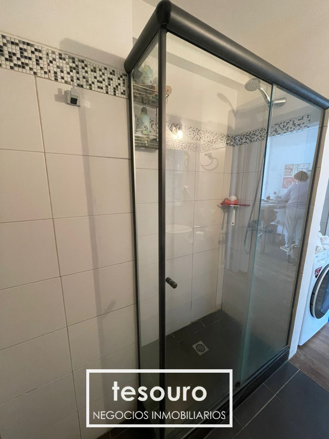 Apartamento ID.4566 - VENTA APARTAMENTO DE 1 DORMITORIO EN MALVIN SUR CON COCHERA Y AZOTEA DE USO EXCLUSIVO