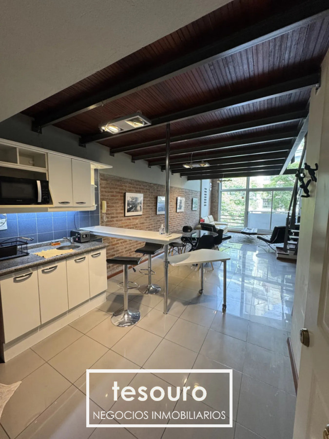 Apartamento ID.5434 - ALQUILER LOFT DÚPLEX DE 1 DORMITORIO EN PUNTA CARRETAS