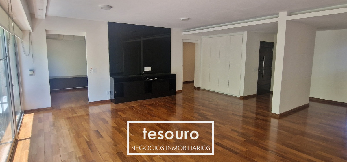 Apartamento ID.3893 - Alquiler Apartamento 3 Dormitorios y Servicio en Pocitos