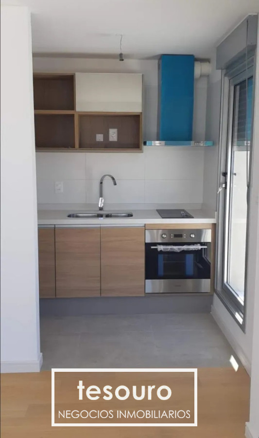 Apartamento ID.5482 - ALQUILER MONOAMBIENTE PENTHOUSE CON GRAN TERRAZA EN POCITOS NUEVO