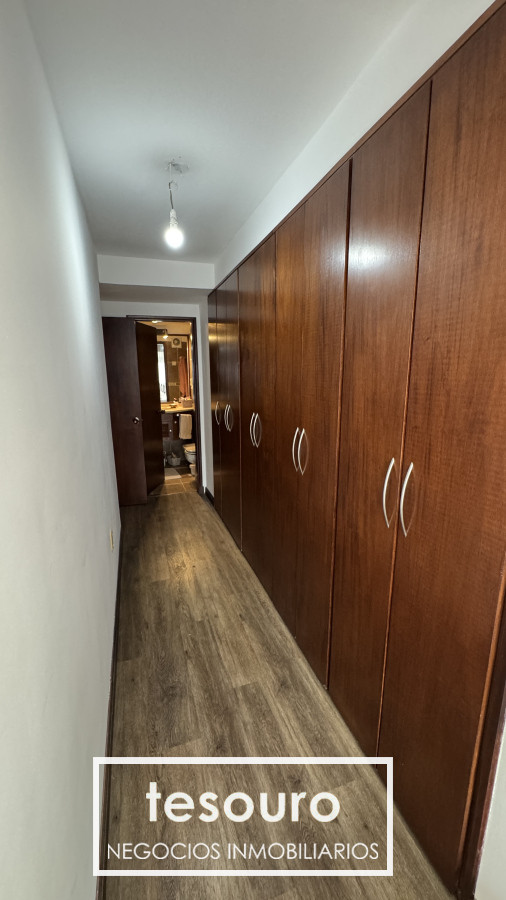 Apartamento ID.4203 - Venta Apartamento de 2 Dormitorios En Puertito de Buceo