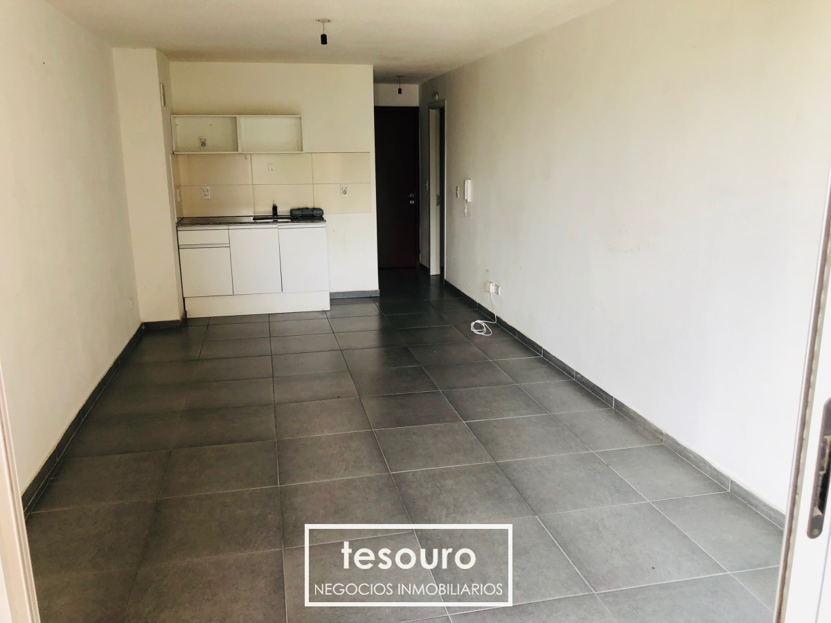 Apartamento ID.4861 - Alquiler de apartamento Monoambiente en Parque Batlle.
