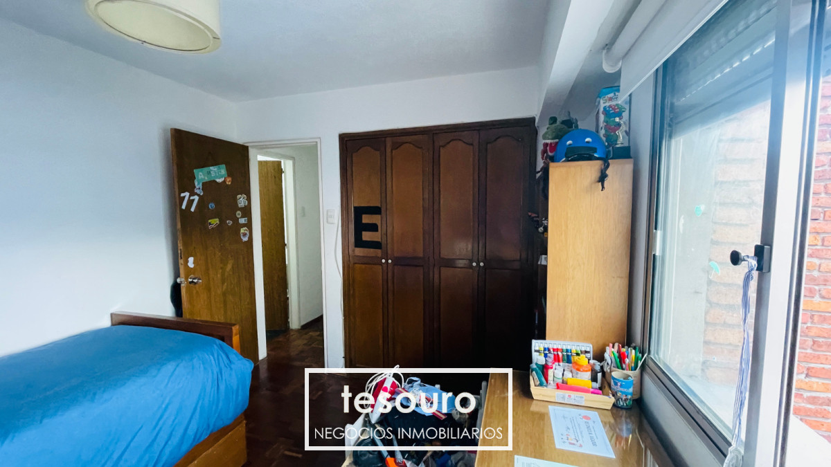 Apartamento ID.4833 - VENTA APARTAMENTO DE 3 DORMITORIOS EN PALERMO A PASOS DE LA RAMBLA