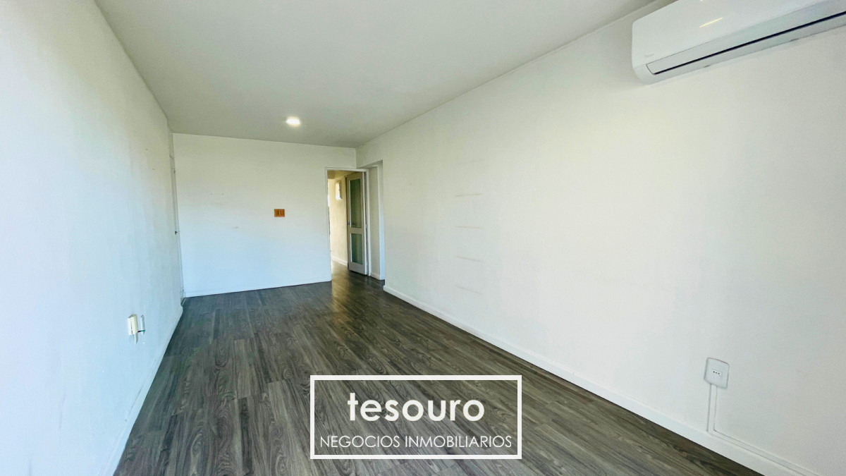 Apartamento ID.4850 - VENTA APARTAMENTO DE 3 DORMITORIOS EN BUCEO SOBRE AV. ITALIA