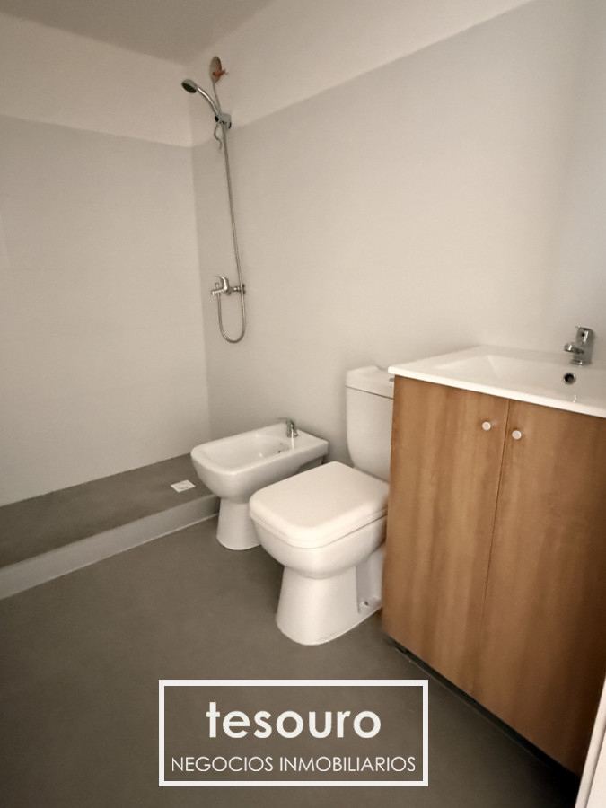 Apartamento ID.5496 - Alquiler de apartamento 1 dormitorio en Tres Cruces