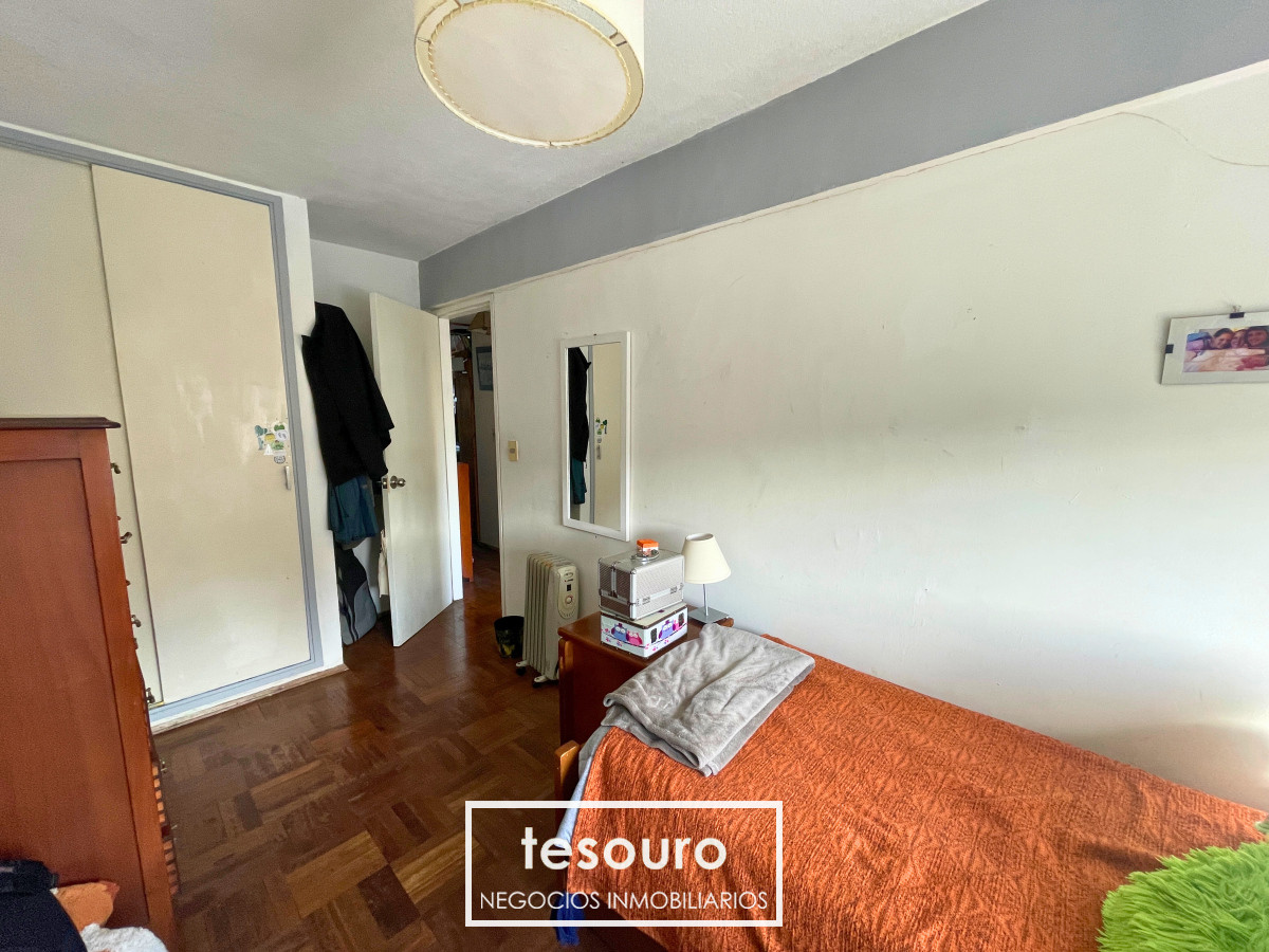 Apartamento ID.4666 - VENTA APARTAMENTO DE 2 DORMITORIOS EN CENTRO CON VISTA AL MAR