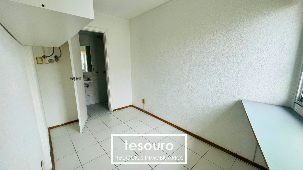 Apartamento ID.4954 - ALQUILER APARTAMENTO 4 DORMITORIOS EN RAMBLA PUNTA CARRETAS
