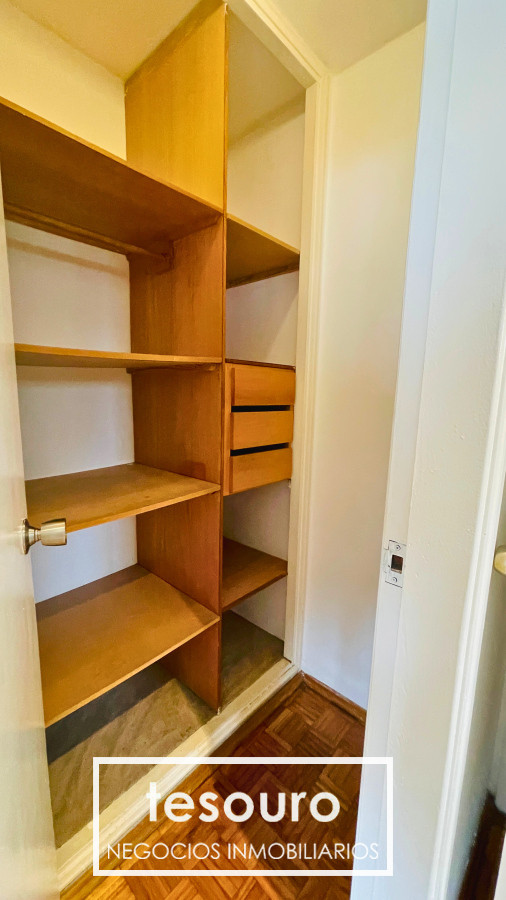 Apartamento ID.4954 - ALQUILER APARTAMENTO 4 DORMITORIOS EN RAMBLA PUNTA CARRETAS