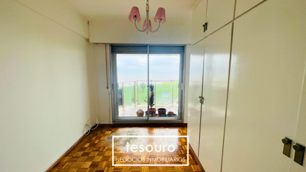 Apartamento ID.4954 - ALQUILER APARTAMENTO 4 DORMITORIOS EN RAMBLA PUNTA CARRETAS