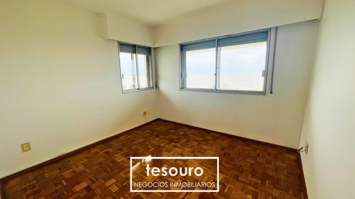 Apartamento ID.4954 - ALQUILER APARTAMENTO 4 DORMITORIOS EN RAMBLA PUNTA CARRETAS