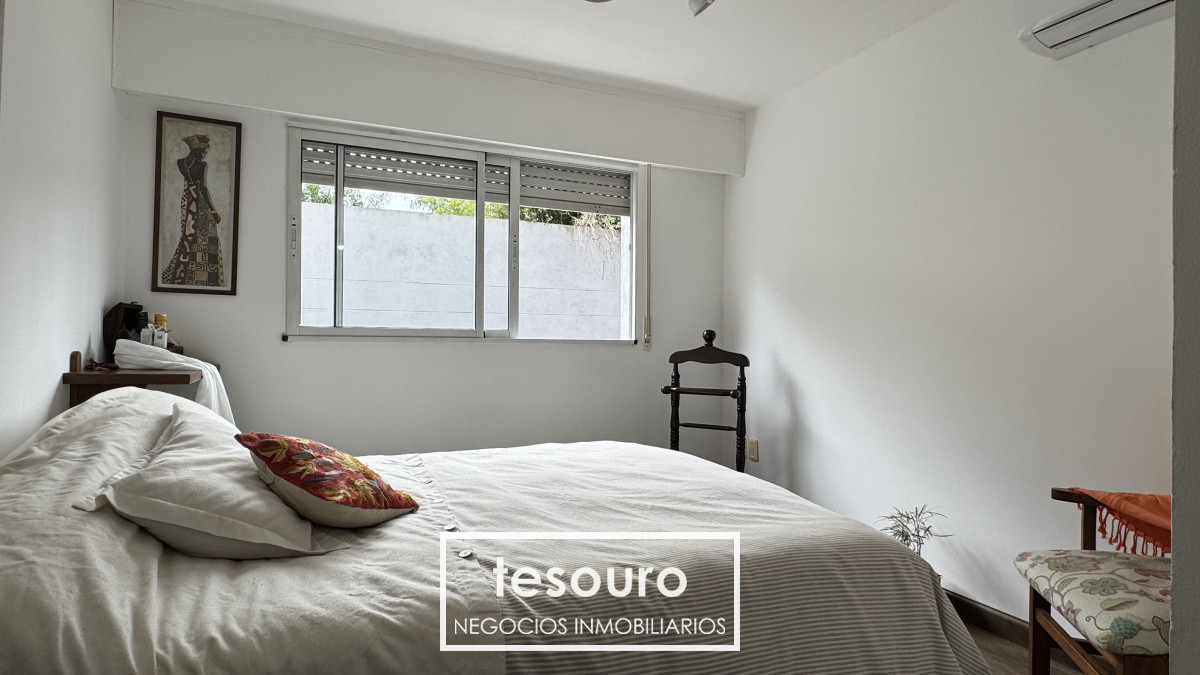 Apartamento ID.4203 - Venta Apartamento de 2 Dormitorios En Puertito de Buceo