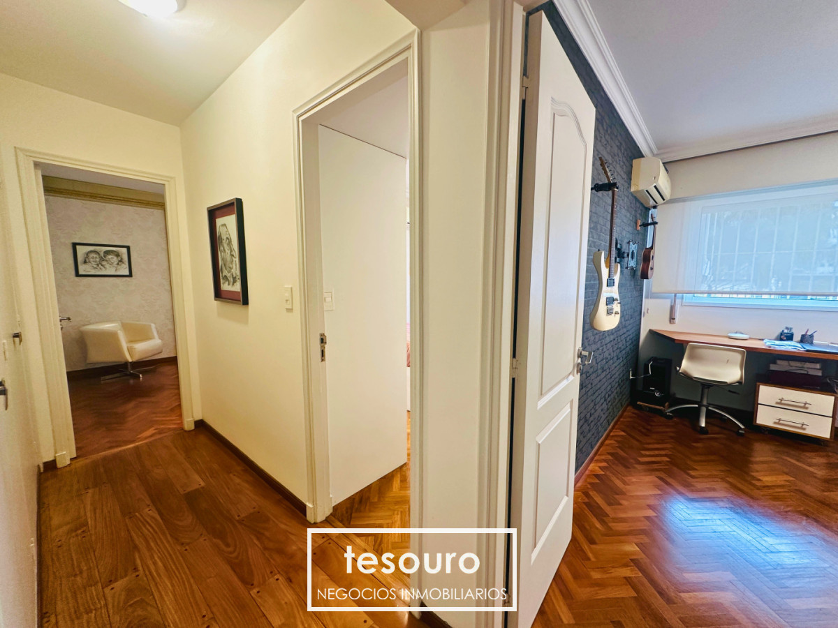 Apartamento ID.5681 - ALQUILER APARTAMENTO DE 3 DORMITORIOS Y SERVICIO EN POCITOS