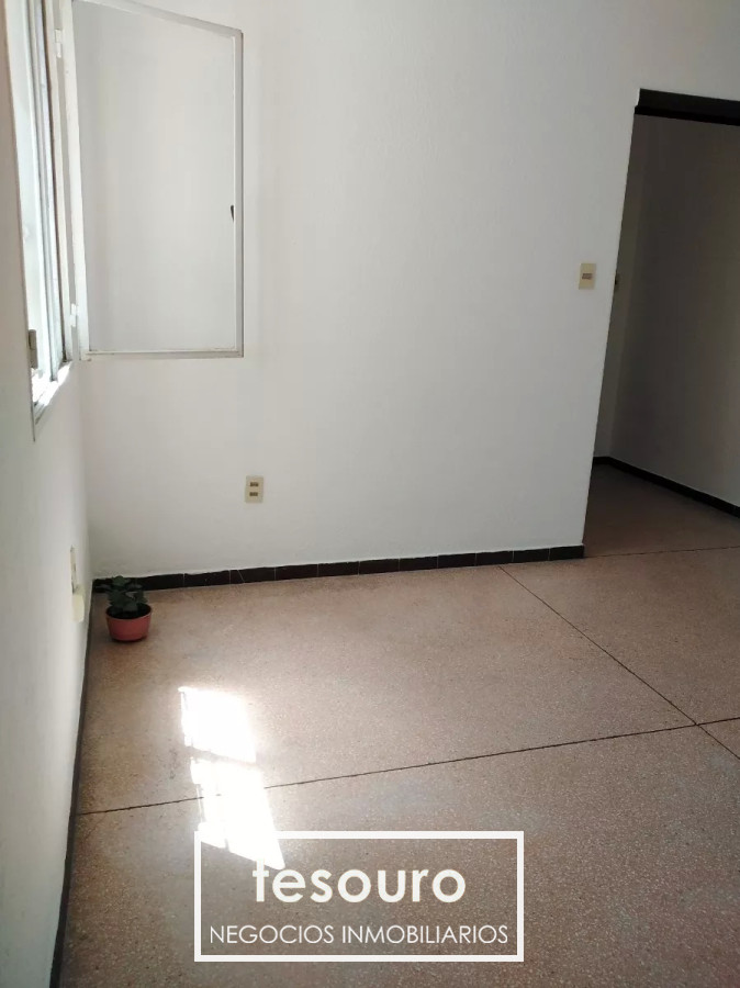 Apartamento ID.4196 - Venta Apartamento de 2 Dormitorios Con renta en Buceo