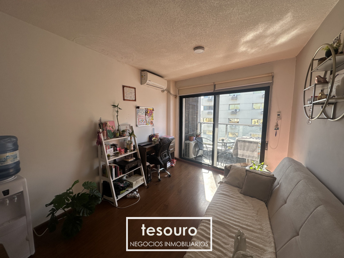 Apartamento ID.5477 - VENTA APARTAMENTO DE 1 DORMITORIO EN CORDÓN SUR CON RENTA